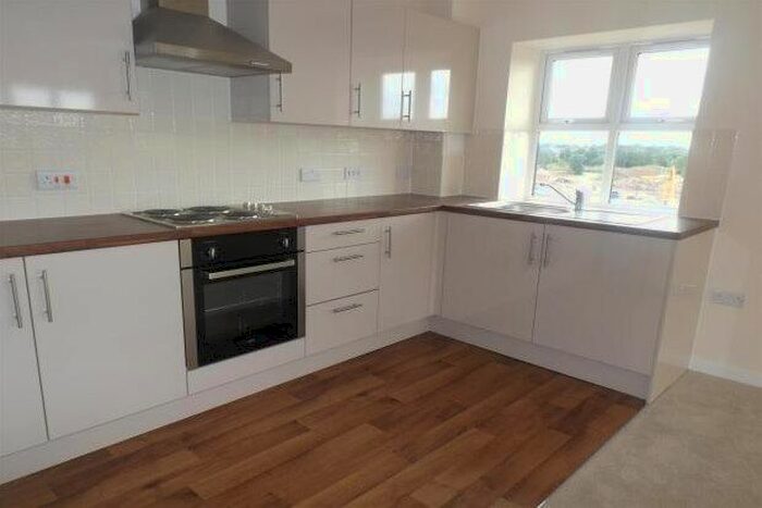 2 Bedroom Flat To Rent In Wheelwright House, Bedford, MK42