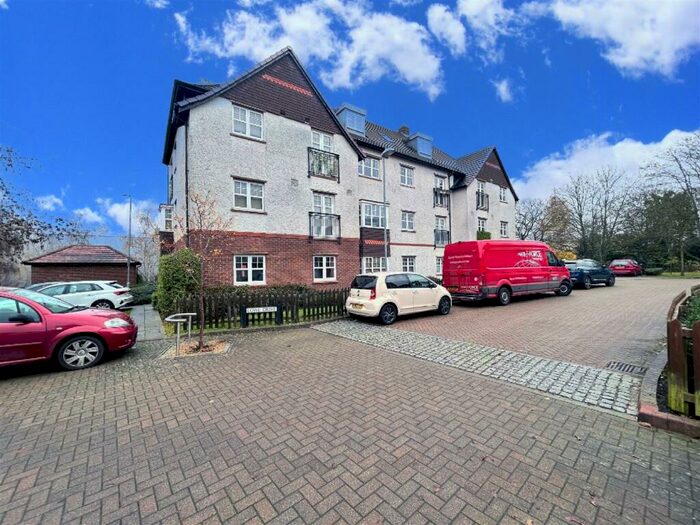 2 Bedroom Apartment To Rent In Lowe Drive, Letchworth Garden City, SG6