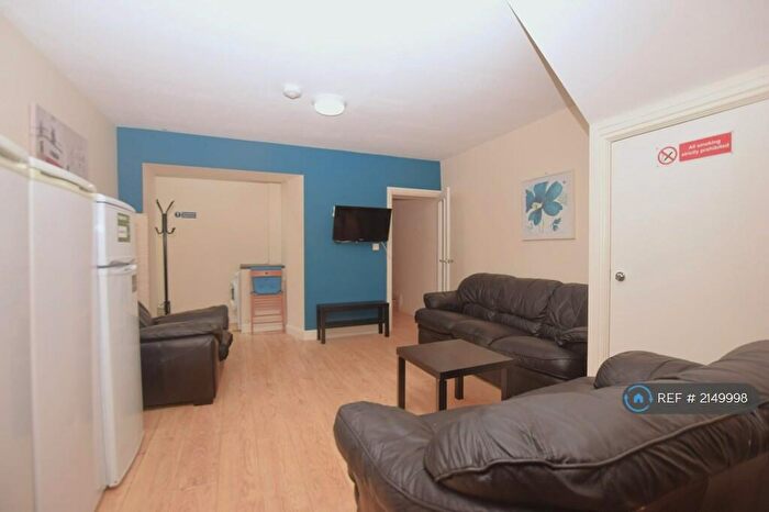 6 Bedroom Semi-Detached House To Rent In Camp View, Winterbourne Down, Bristol, BS36