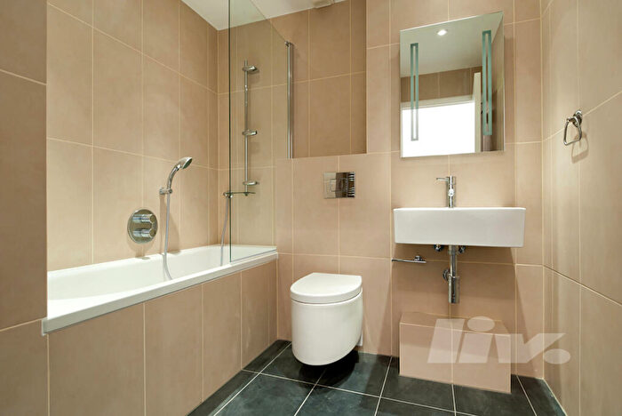 2 Bedroom Flat To Rent In Blair Court, Boundary Road, St John's Wood, NW8