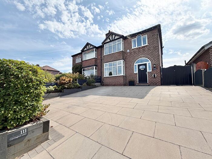 3 Bedroom Semi-Detached House For Sale In Carrington Lane, Sale, Trafford, M33
