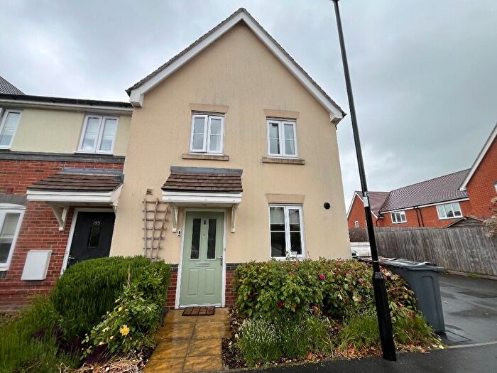3 Bedroom End Of Terrace House To Rent In Locksbridge Road, SP11