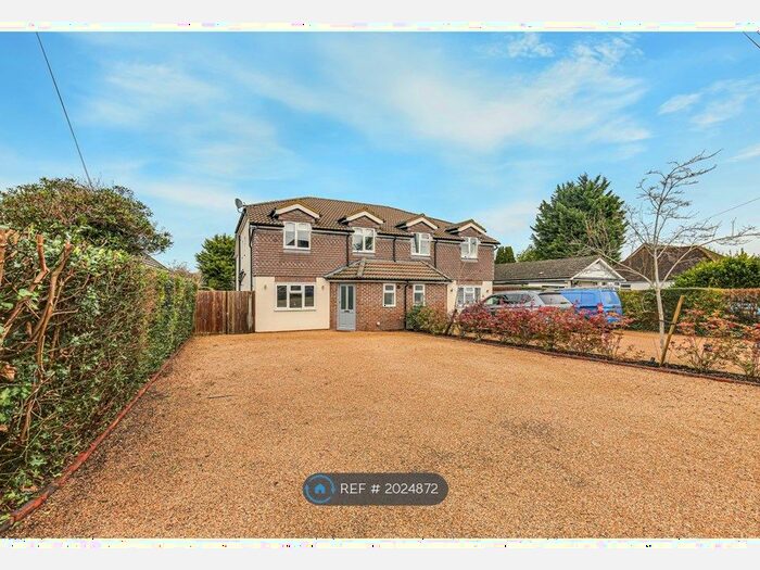 4 Bedroom Semi-Detached House To Rent In Moselle Road, Biggin Hill, TN16