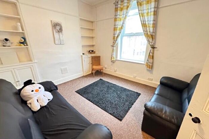 3 Bedroom Terraced House To Rent In Augusta Street Cardiff, CF24