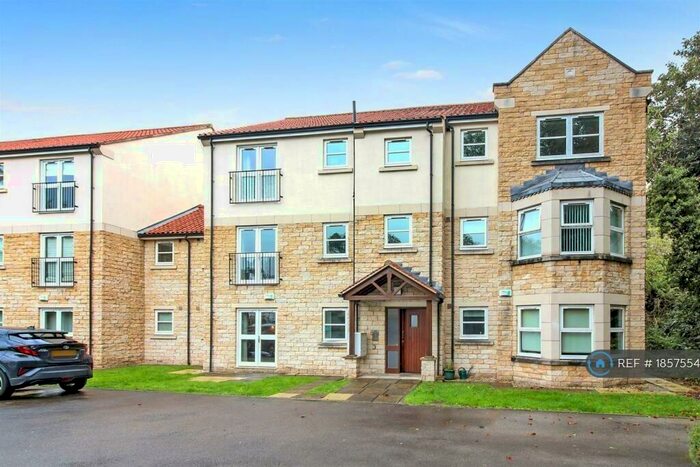 2 Bedroom Flat To Rent In Abbeystone Way, Monk Fryston, Leeds, LS25