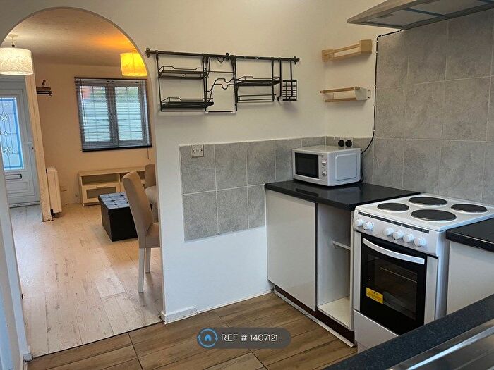 1 Bedroom Terraced House To Rent In Nuthatch Gardens, London, SE28