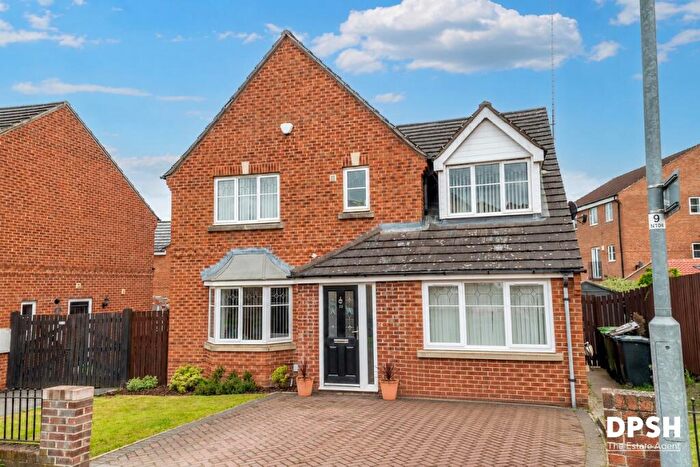 5 Bedroom Detached House For Sale In New Village Way, Churwell, Morley, Leeds, LS27