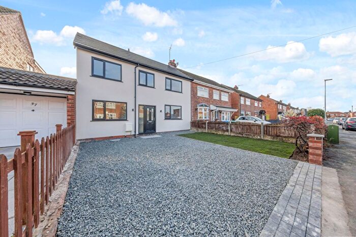 4 Bedroom Semi-Detached House For Sale In Wilkinson Avenue, Paddington, WA1