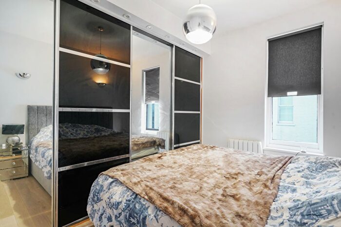 1 Bedroom Flat To Rent In Hanover Gate Mansions, Park Road, NW1