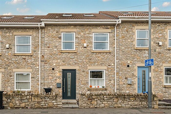 4 Bedroom Town House For Sale In Staunton Mews, Staunton Lane, Whitchurch, Bristol, BS14