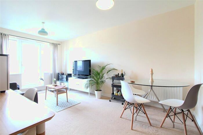 1 Bedroom Flat To Rent In Bridge Court, Stanley Road, Harrow, HA2