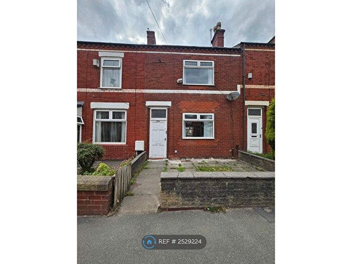 3 Bedroom Terraced House To Rent In Moorside Road, Swinton, Manchester, M27