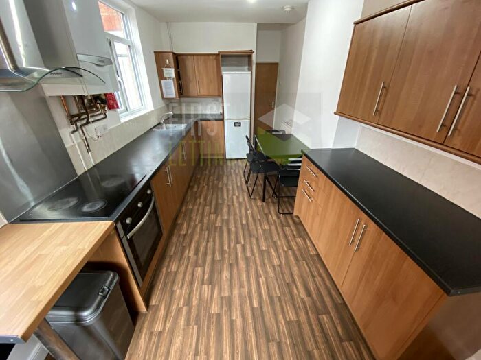 5 Bedroom Terraced House To Rent In Kirby Road, West End, LE3