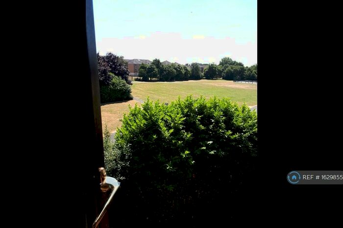 1 Bedroom Flat To Rent In Capstan Close, Romford, RM6