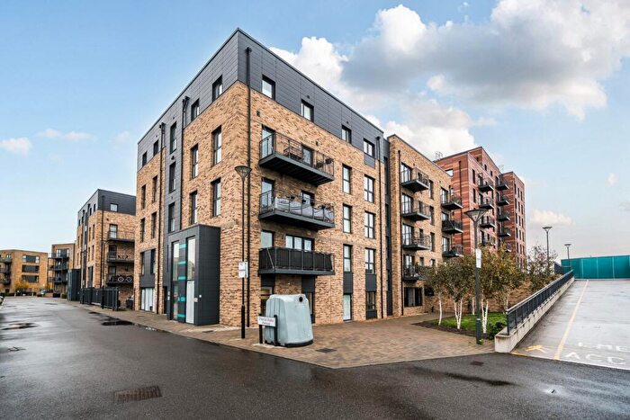 1 Bedroom Flat For Sale In Thomas Blake Avenue, Southampton, Hampshire, SO14