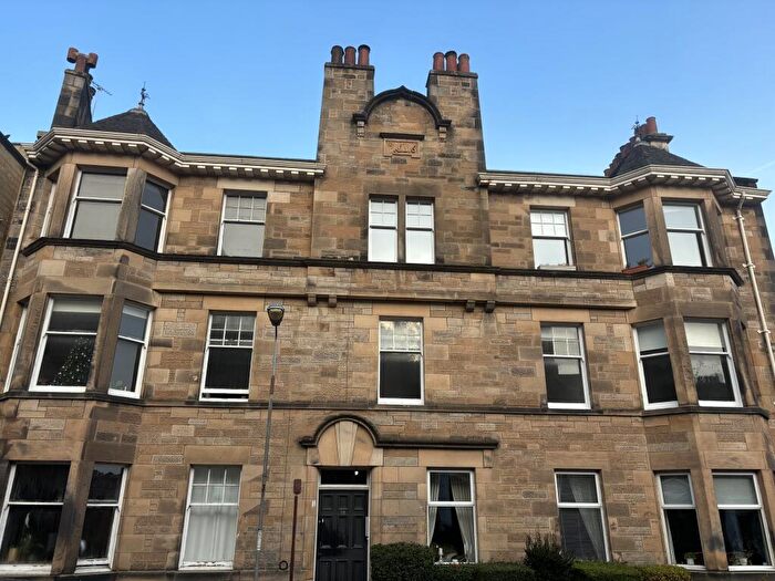 2 Bedroom Flat To Rent In Princes Street, Stirling, FK8