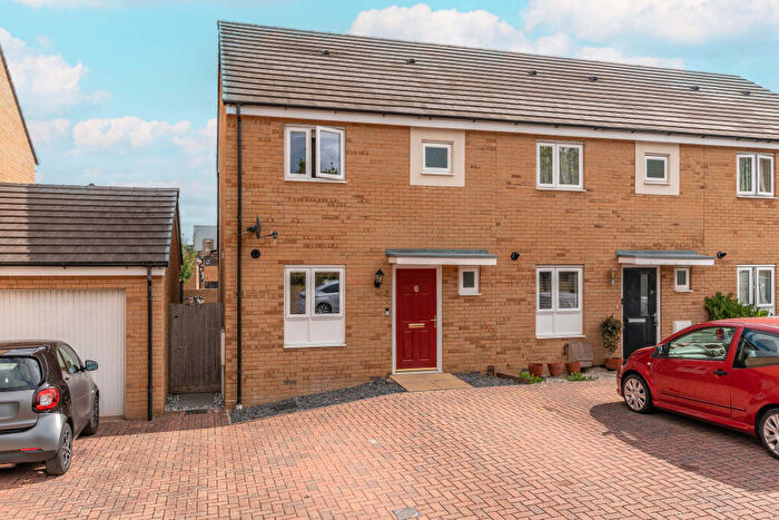3 Bedroom Semi-Detached House For Sale In Orchid Close, Lyde Green, BS16