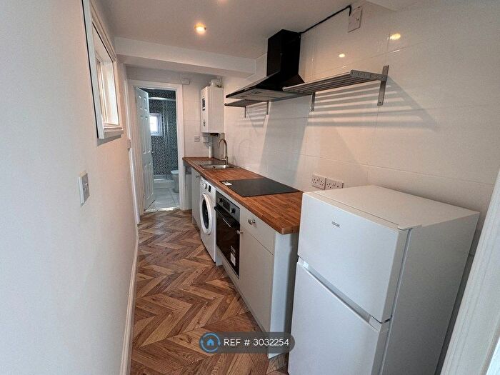 1 Bedroom Flat To Rent In Bedminster, Bristol, BS3