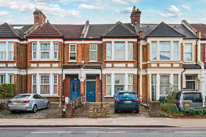 3 Bedroom Flat For Sale In Stanstead Road, London, SE23