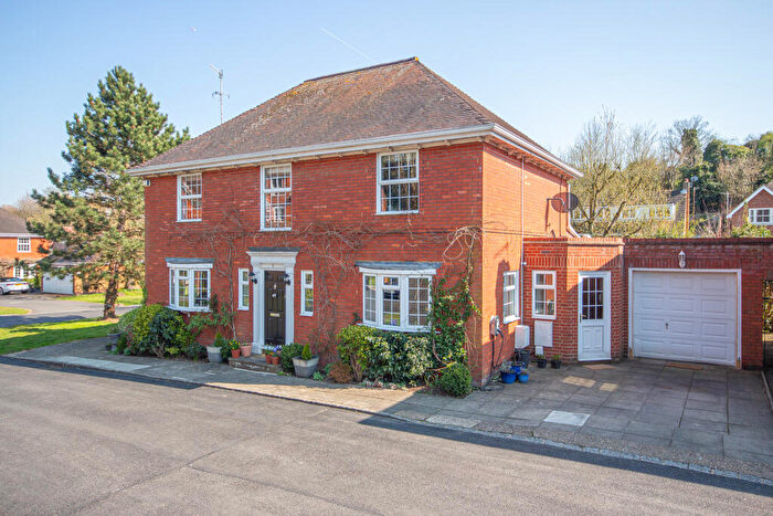 4 Bedroom Detached House For Sale In New Place, Welwyn, AL6