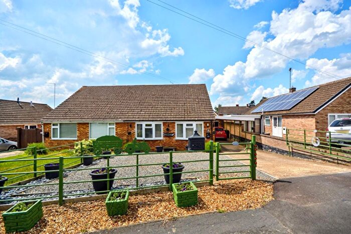 2 Bedroom Semi-Detached Bungalow For Sale In Barker Road, Earls Barton, Northampton, NN6