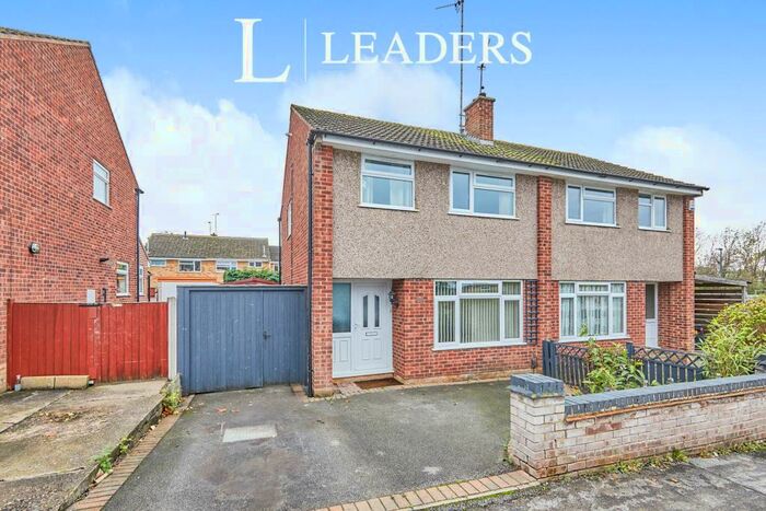 3 Bedroom Semi-Detached House To Rent In Milton Close, Mickleover, DE3