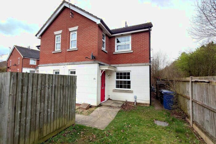 2 Bedroom House To Rent In Richard Walker Close, IP32