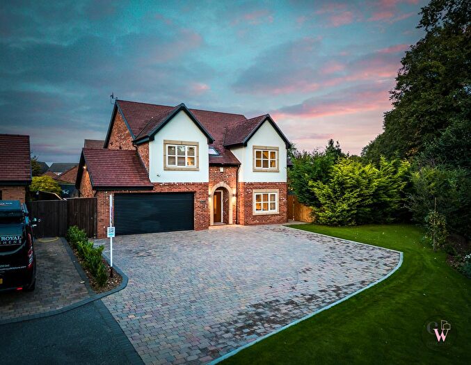 4 Bedroom Detached House For Sale In Swanlow Lane, Winsford, CW7
