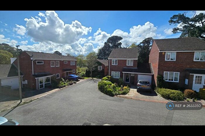 6 Bedroom Detached House To Rent In Michigan Way, Exeter, EX4