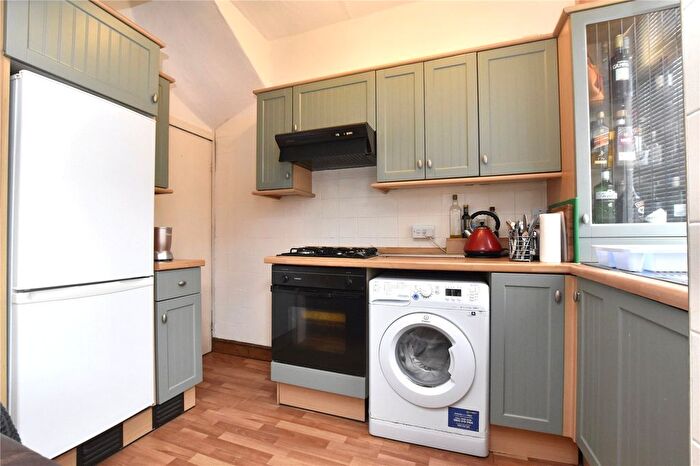 1 Bedroom Terraced House For Sale In Autumn Avenue, Leeds, West Yorkshire, LS6