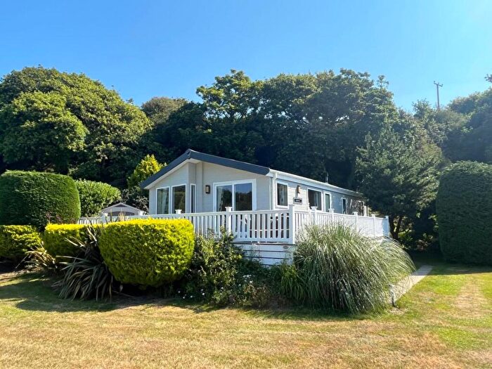 2 Bedroom Property For Sale In Garreg Wen Caravan Park, Morfa Bychan, Porthmadog, LL49
