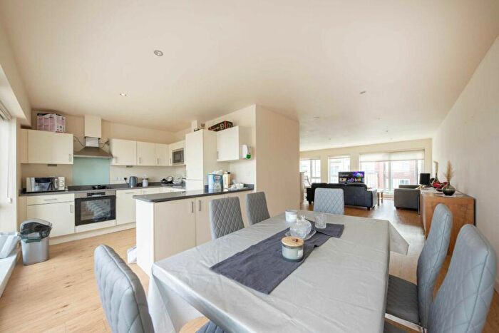 2 Bedroom Flat For Sale In Heritage Avenue, London, NW9
