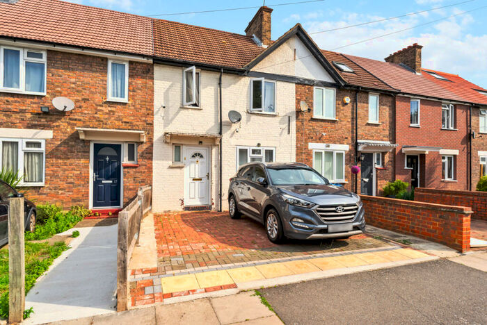 3 Bedroom House To Rent In Steers Mead, Mitcham, CR4