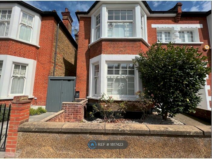 4 Bedroom Flat To Rent In Hotham Road, London, SW15