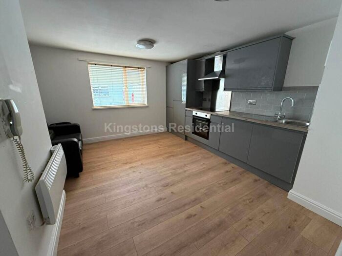 1 Bedroom Flat To Rent In Carlisle Street, Splott, CF24