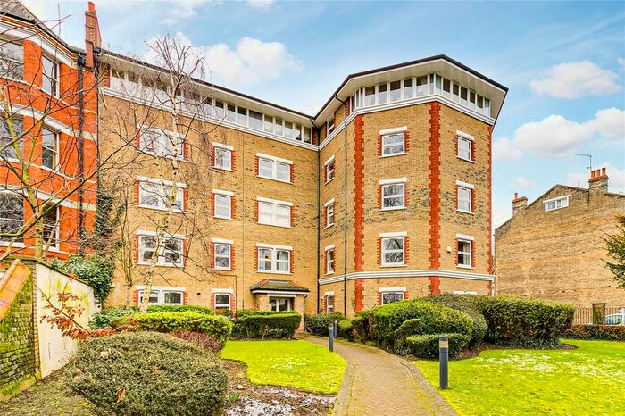 2 Bedroom Flat To Rent In Nightingale Lane, London, SW4