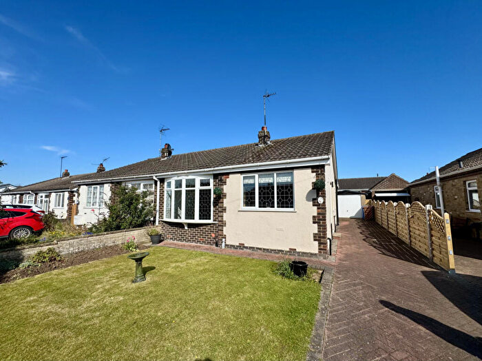 3 Bedroom Semi-Detached Bungalow For Sale In South Parade, Leven, HU17