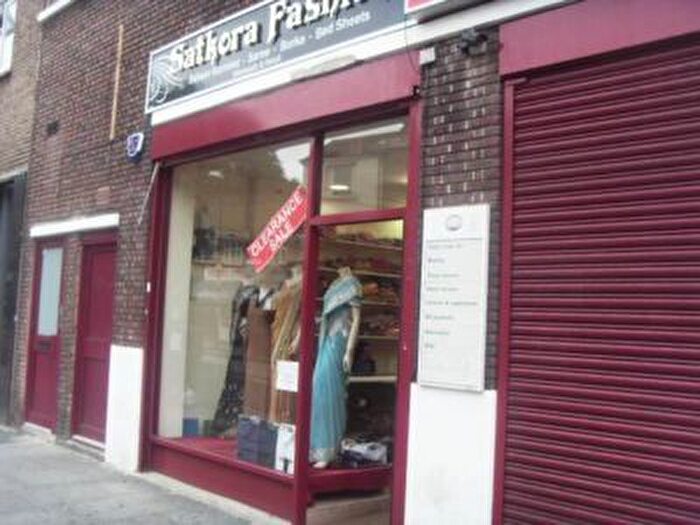 Retail To Rent In Bethnal Green Road, Bethnal Green, E2