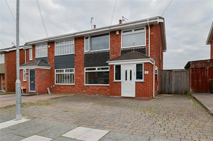3 Bedroom Semi-Detached House For Sale In Gwendoline Close, Thingwall, Wirral, CH61