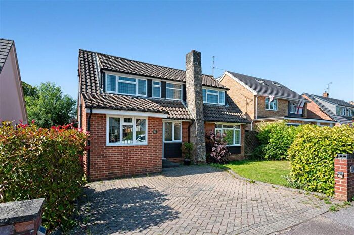3 Bedroom Detached House For Sale In The Glade, Waterlooville, PO7