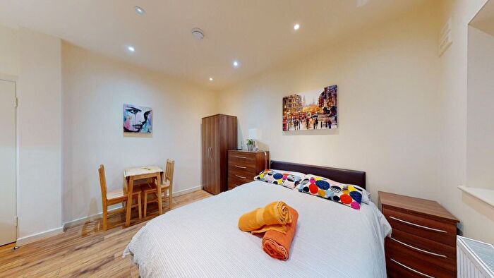 Studio To Rent In Chatsworth Road, Mapesbury, London, NW2