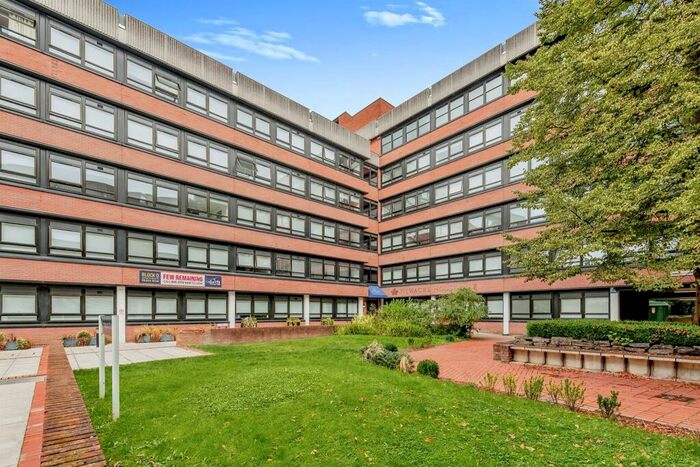 1 Bedroom Apartment For Sale In Wood Street, East Grinstead, RH19