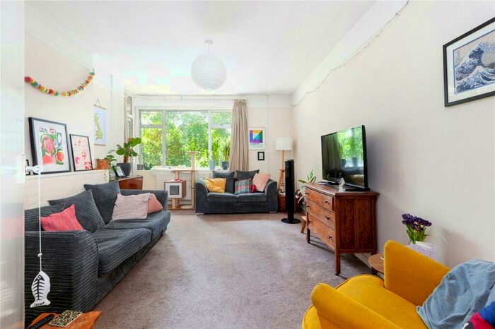2 Bedroom Apartment To Rent In Grice Court, Alwyne Square, London, N1