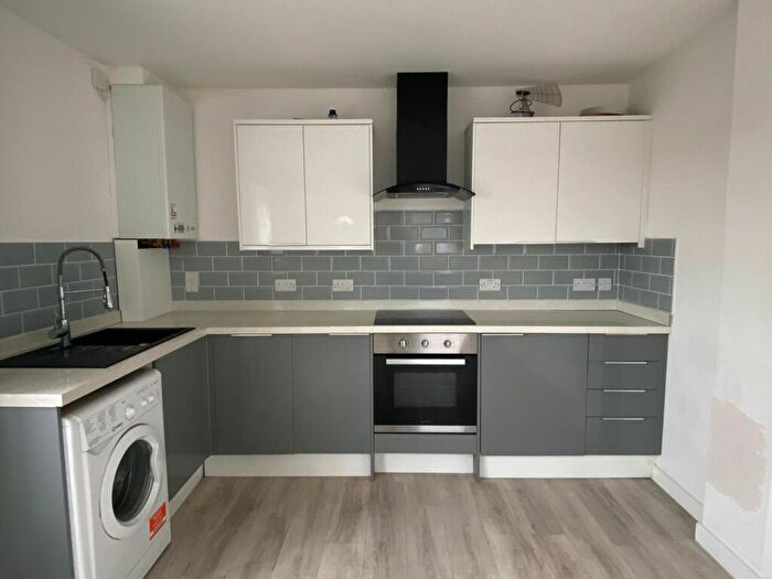 1 Bedroom Flat To Rent In Hampton Lane, Blackfield, Southampton, SO45