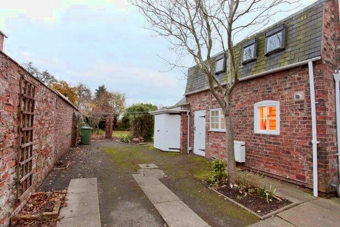 1 Bedroom Flat To Rent In Main Street Heslington, York, YO10