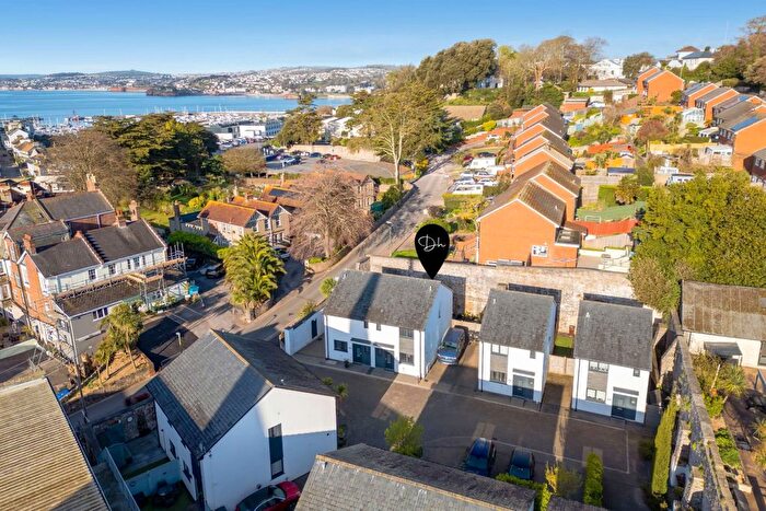 3 Bedroom Semi Detached House For Sale In Museum Way, Torquay, TQ1