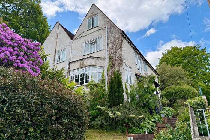 4 Bedroom Character Property For Sale In The Avenue, Camberley, GU15
