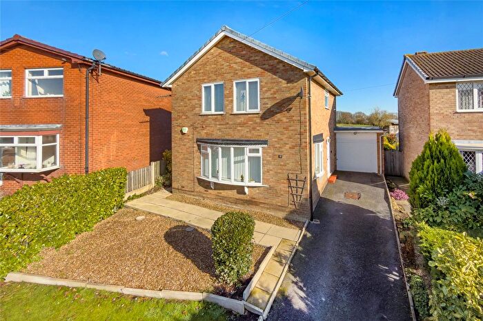3 Bedroom Detached House For Sale In Royston Hill, East Ardsley, Wakefield, West Yorkshire, WF3
