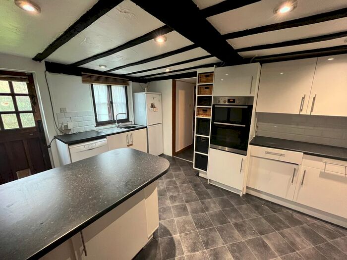 3 Bedroom Detached House To Rent In Holloway Lane, Harmondsworth, West Drayton, UB7