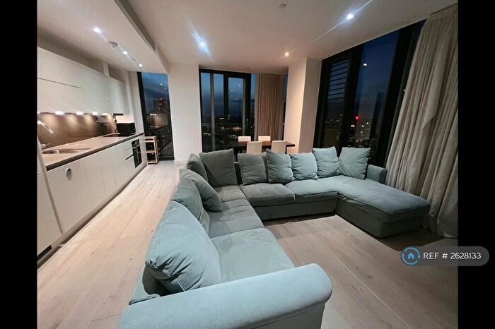 3 Bedroom Flat To Rent In Stratosphere Tower, London, E15